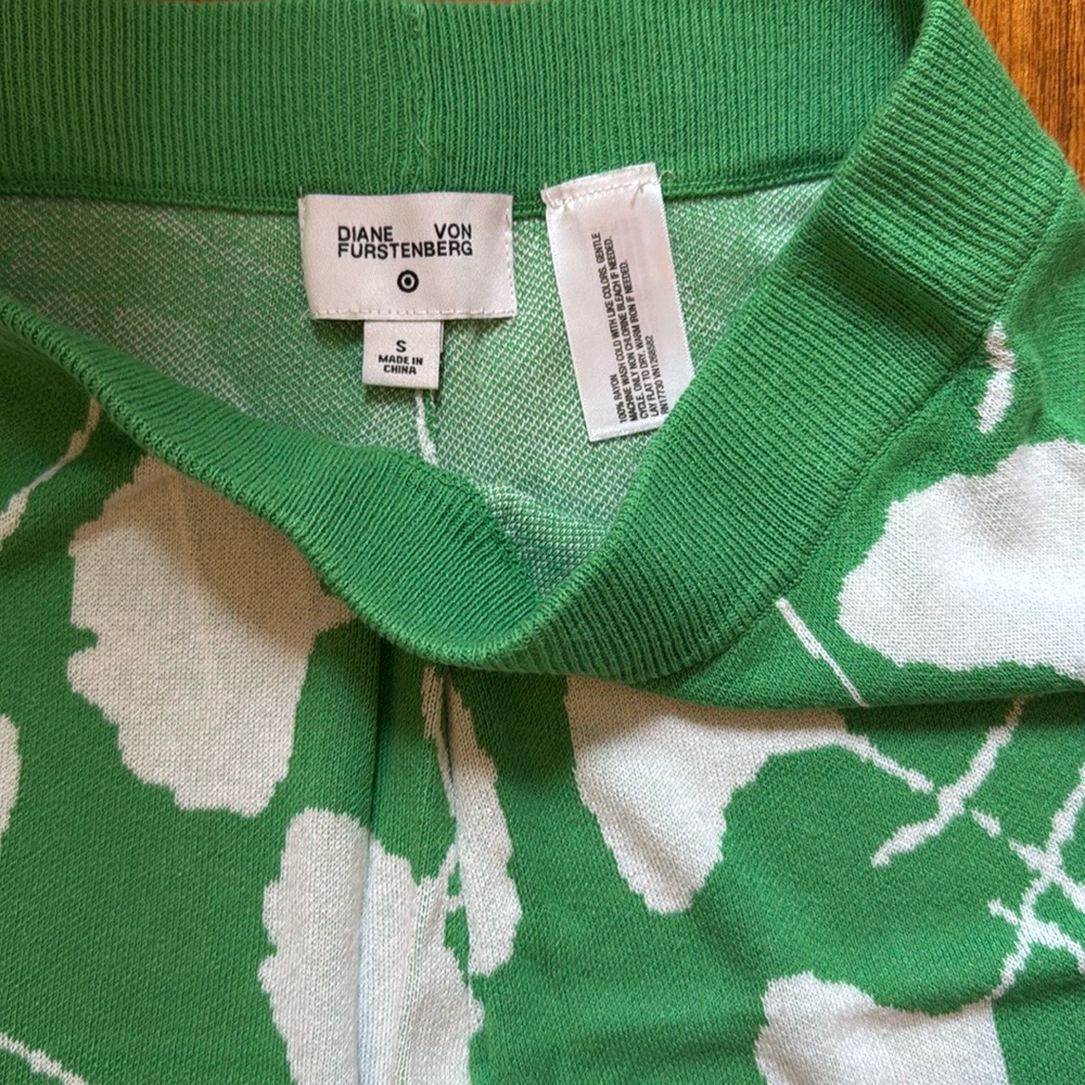 Diane Von Furstenberg x Target |Green and White Knit Pants | Size Small - Picture 2 of 3